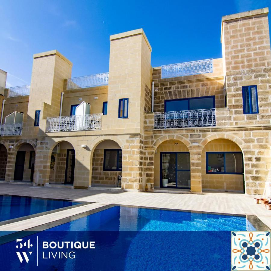 Fiftyfour West Boutique Living Bed & Breakfast Gharb  Ngoại thất bức ảnh