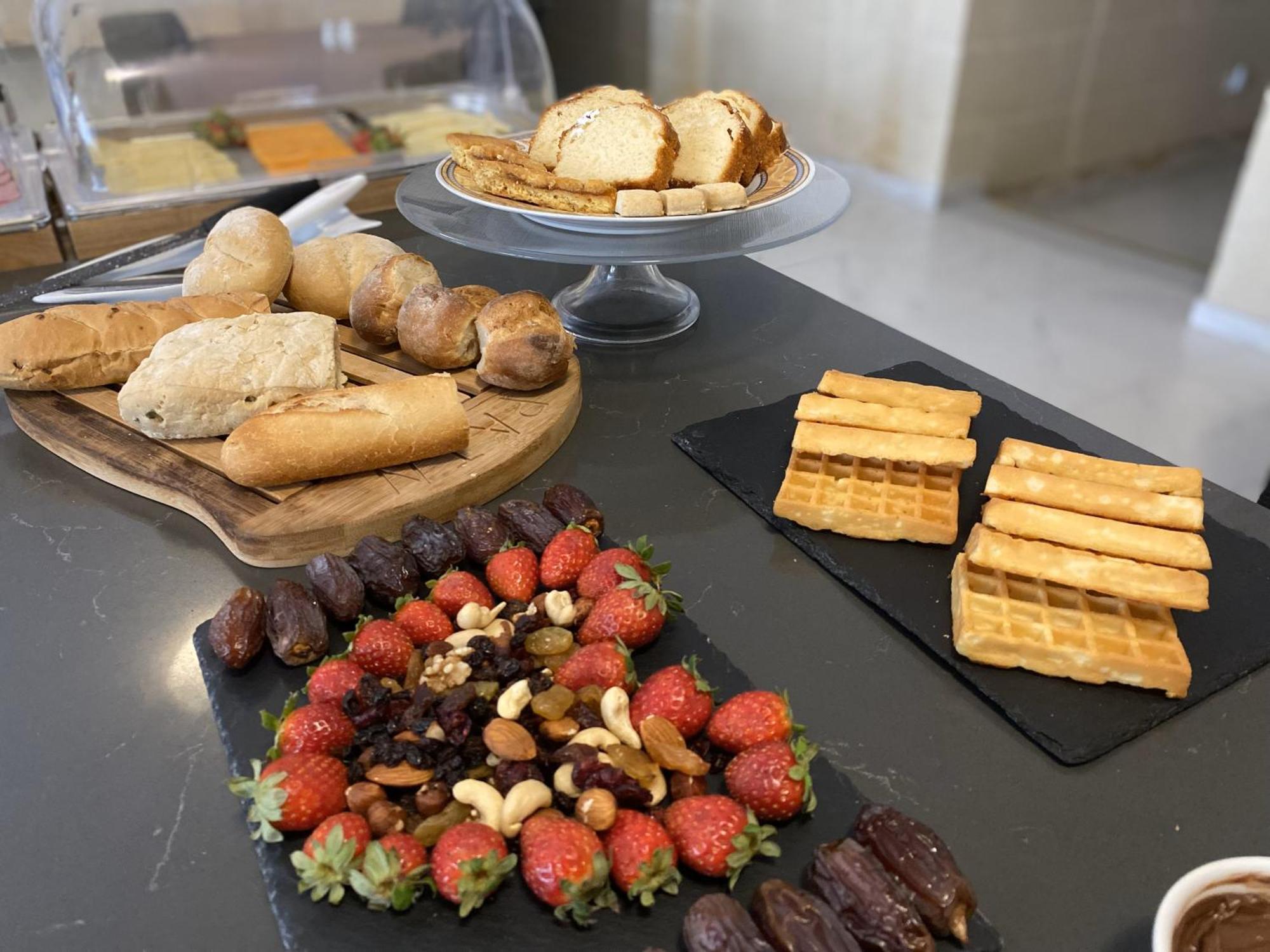 Fiftyfour West Boutique Living Bed & Breakfast Gharb  Ngoại thất bức ảnh