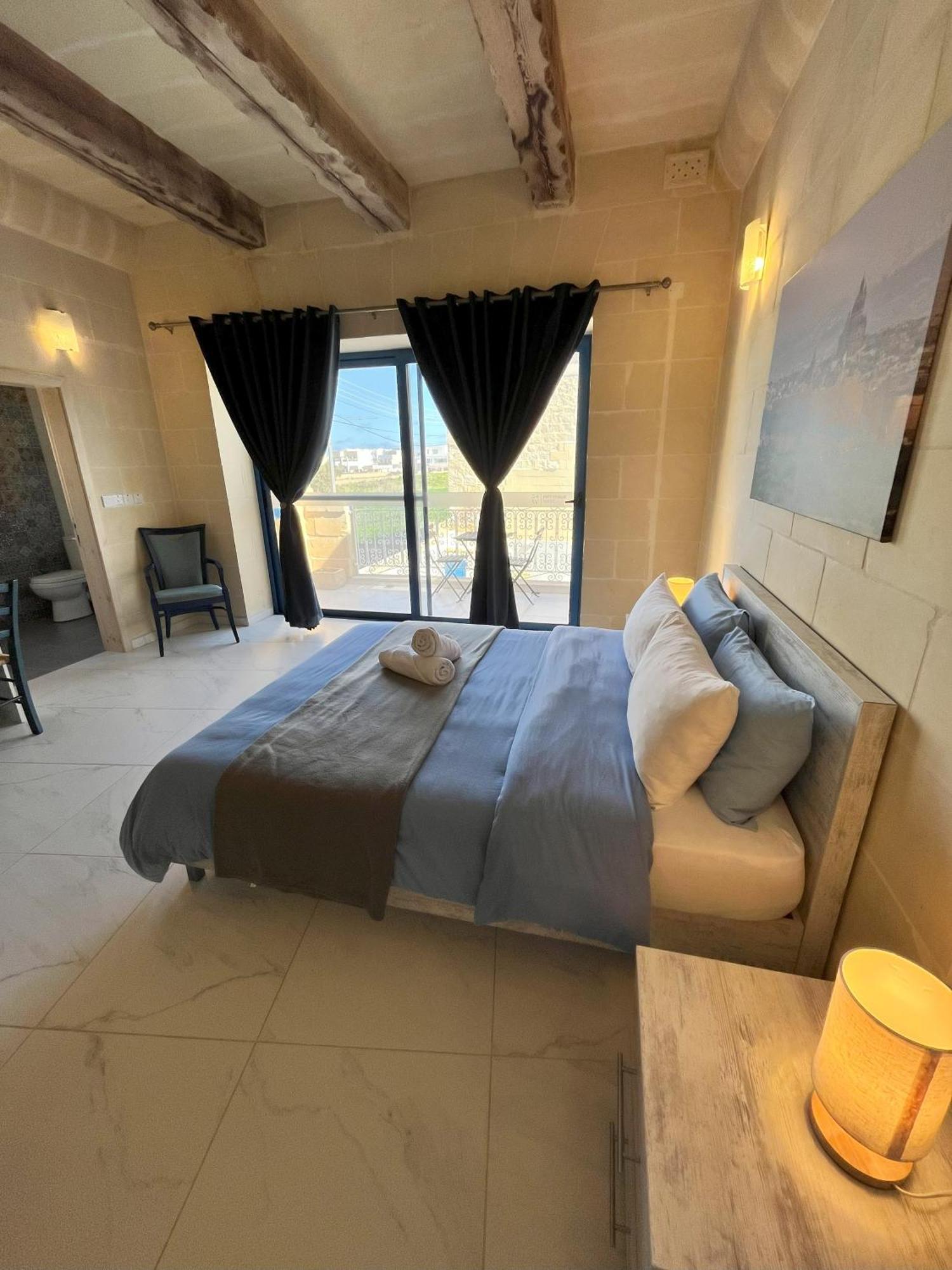 Fiftyfour West Boutique Living Bed & Breakfast Gharb  Ngoại thất bức ảnh
