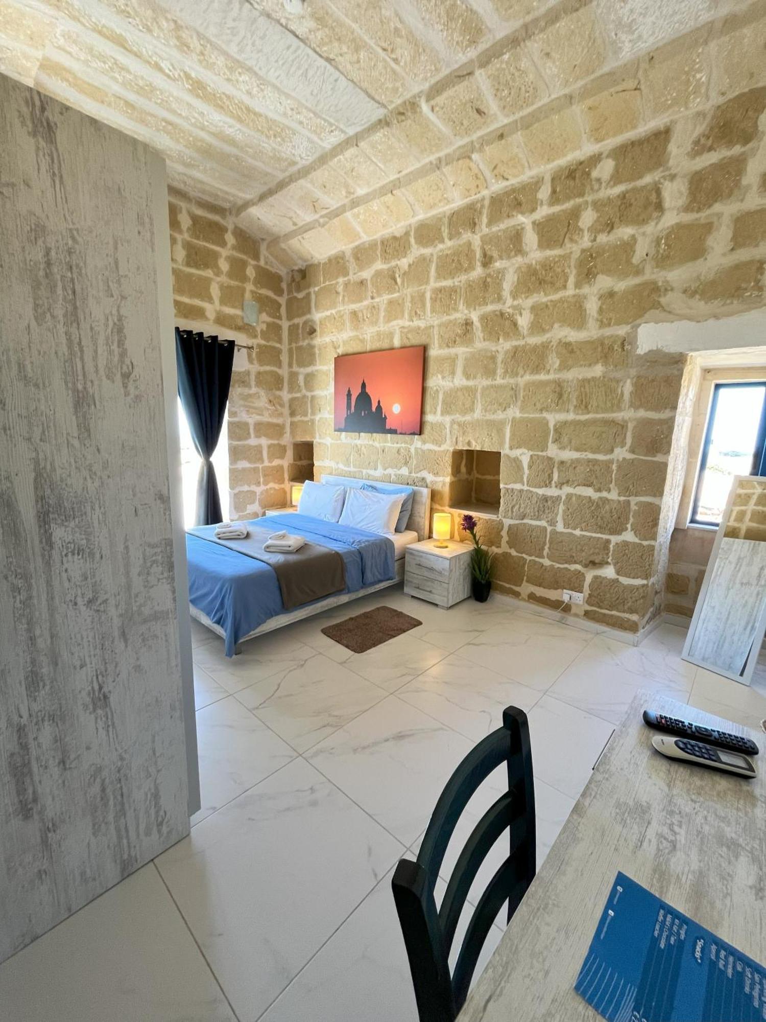 Fiftyfour West Boutique Living Bed & Breakfast Gharb  Ngoại thất bức ảnh