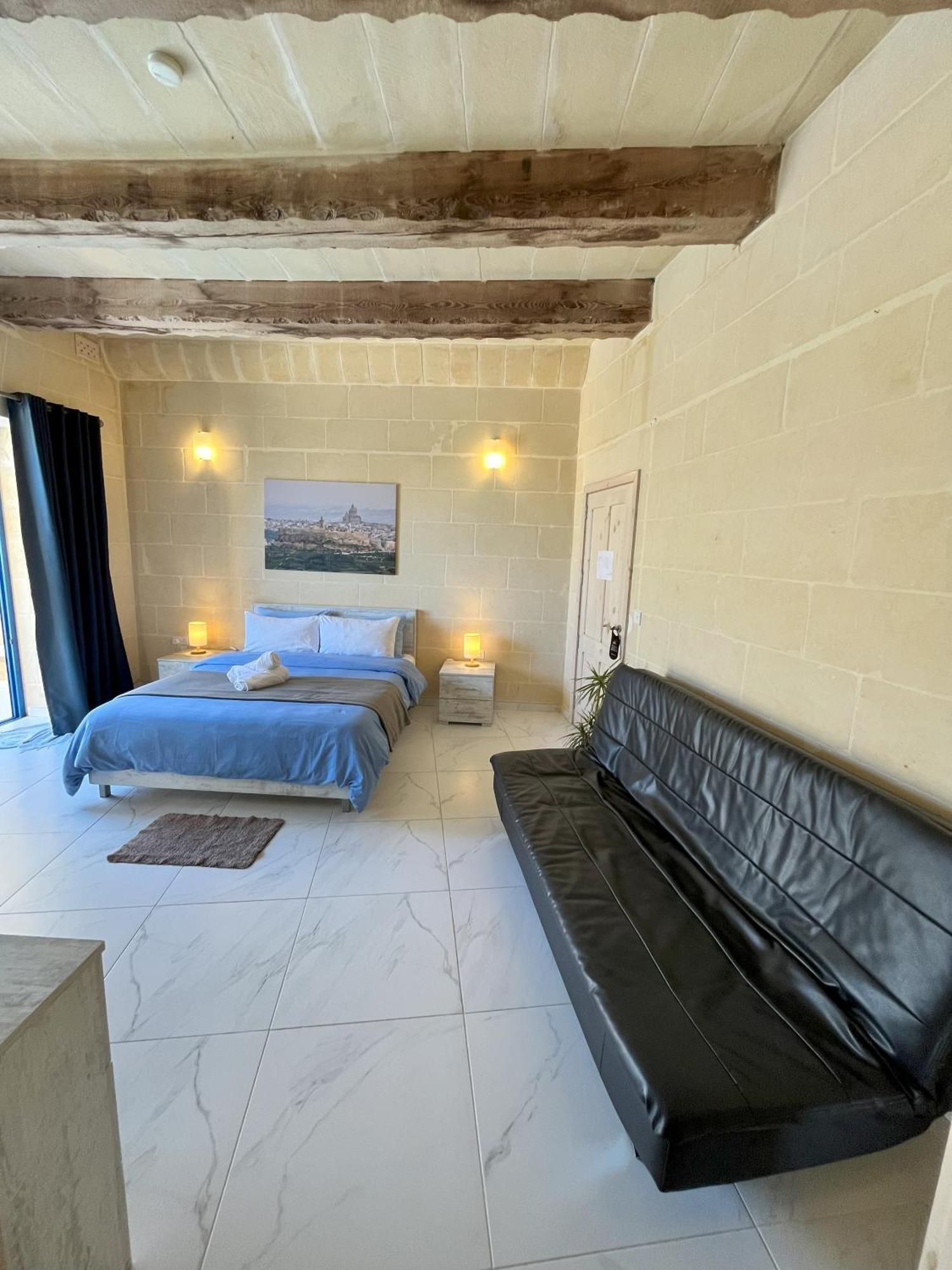 Fiftyfour West Boutique Living Bed & Breakfast Gharb  Ngoại thất bức ảnh