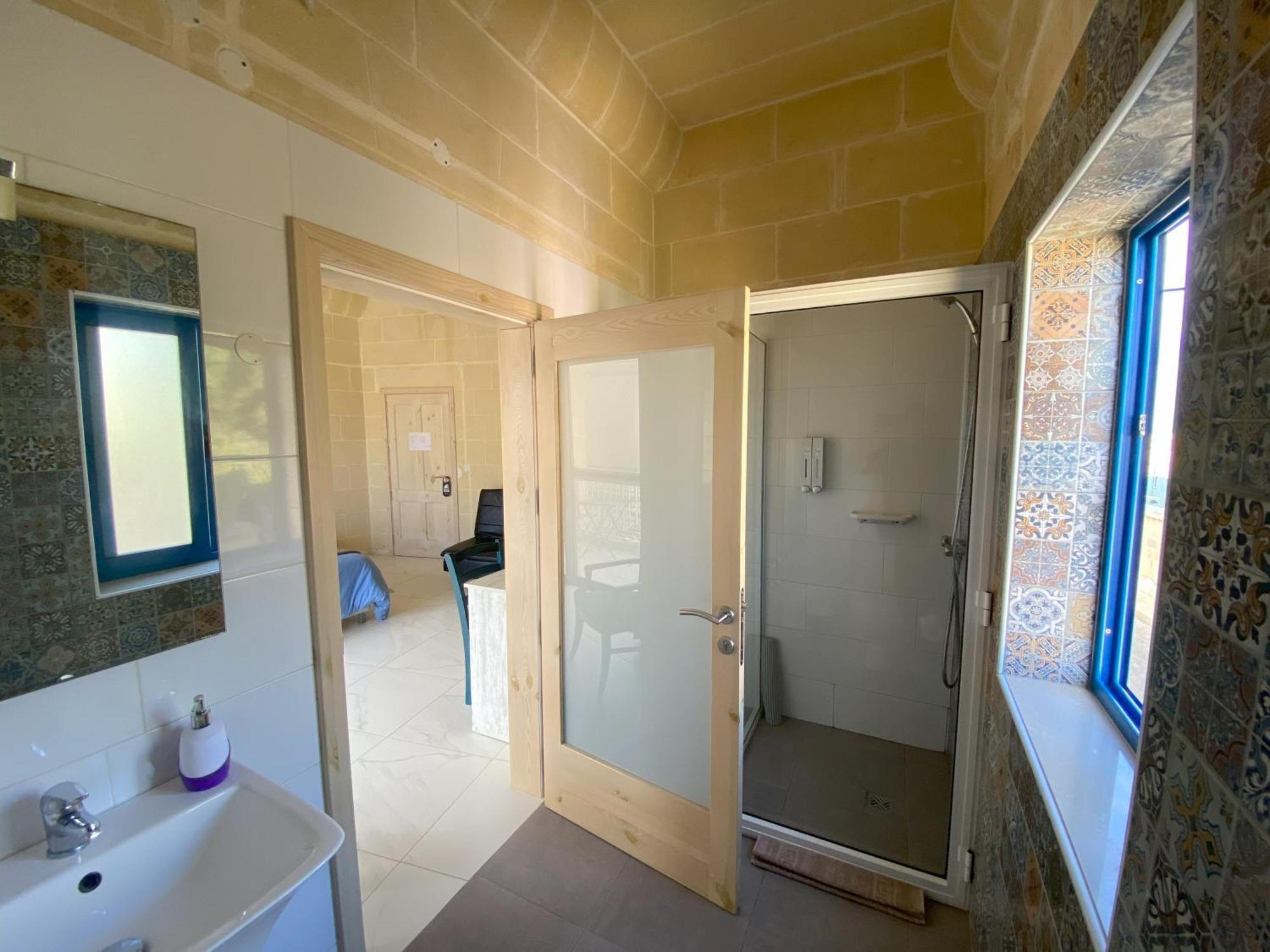 Fiftyfour West Boutique Living Bed & Breakfast Gharb  Ngoại thất bức ảnh