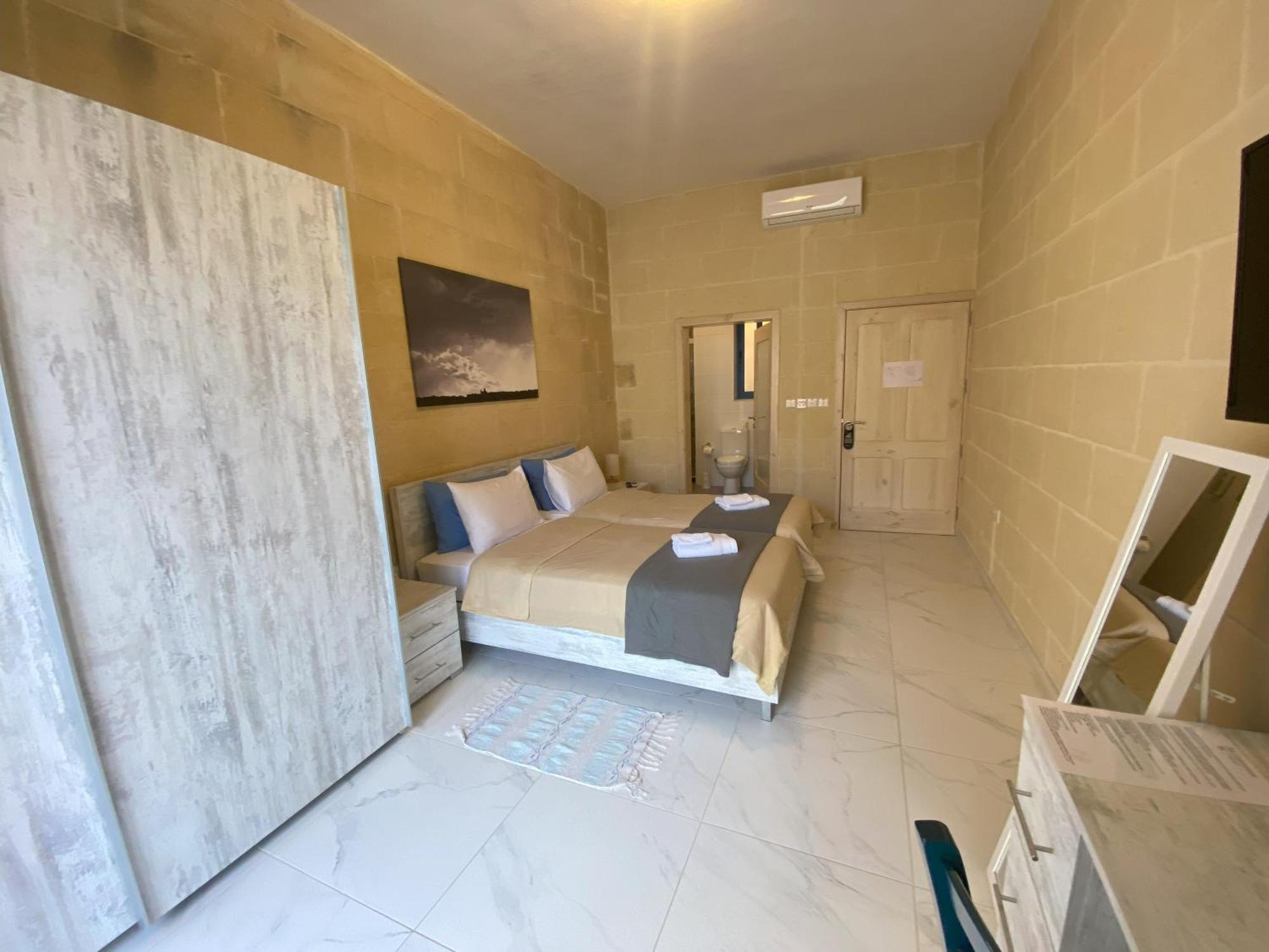 Fiftyfour West Boutique Living Bed & Breakfast Gharb  Ngoại thất bức ảnh